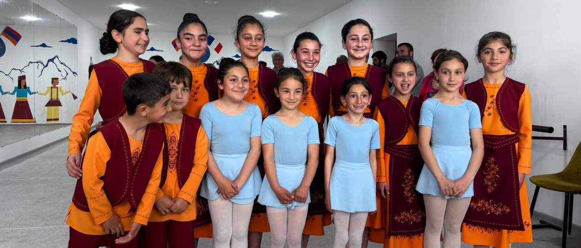 Chene France in Shirak